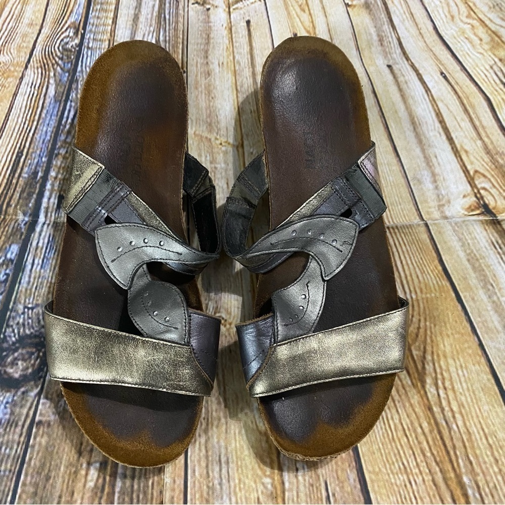 NAOT Kimberly Metallic Leather Slip On Sandals Size 10 CM 26